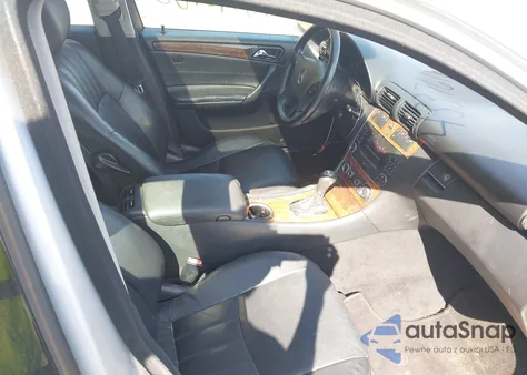 2006 Mercedes-Benz C 280 Luxury 4Matic z USA, uszkodzony, nr VIN WDBRF92H96F793008